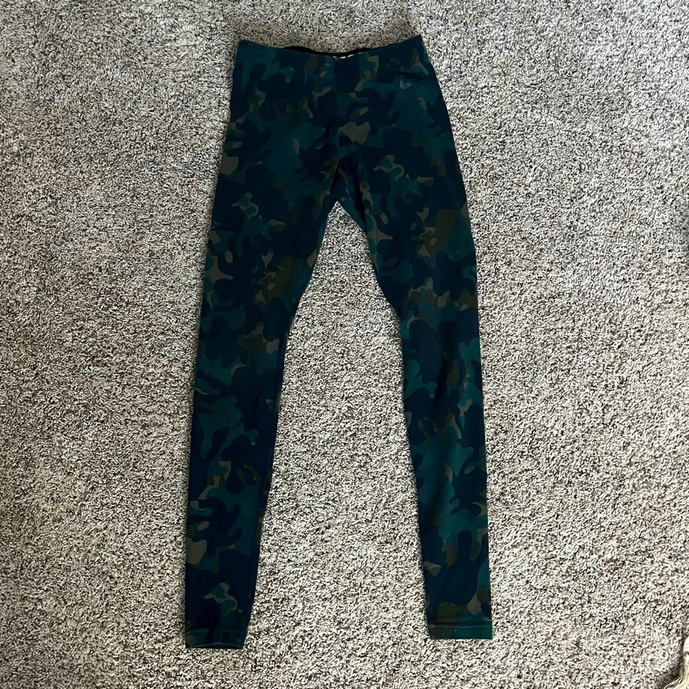 ❌DONATED❌ Camo Nike Leggings